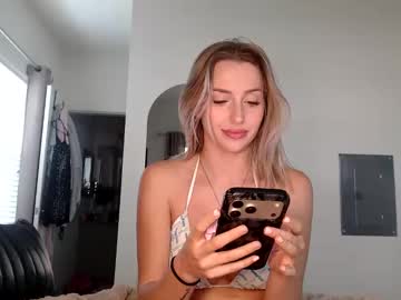 itsmealexisrae's chat room