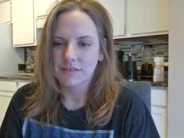 tinywithtiddies's chat room