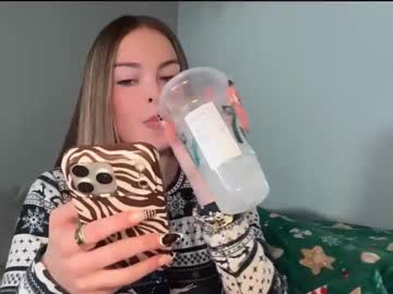 andreaelizabethxo's chat room