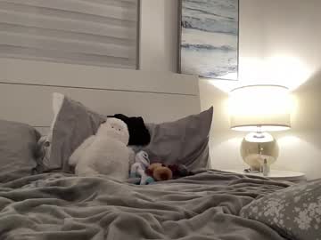 alliefrost's chat room