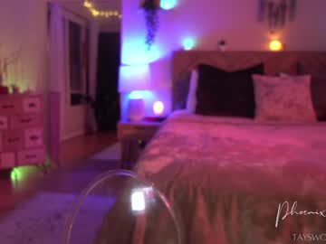 phoenix_taylor's chat room