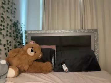 sophiasecretsx's chat room