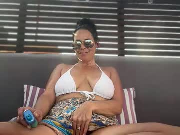 sayplsgdgrl's chat room