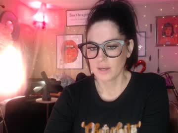 milf_lacey's chat room