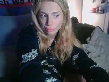 lolaa555's chat room