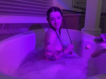 hannahtaylorr's chat room