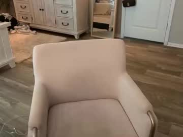 roxyrain2736's chat room