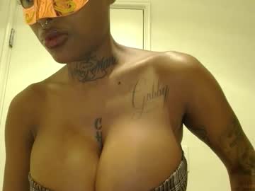 lizbronx17's chat room