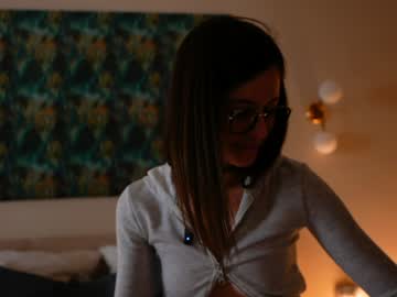 newchloe18's chat room