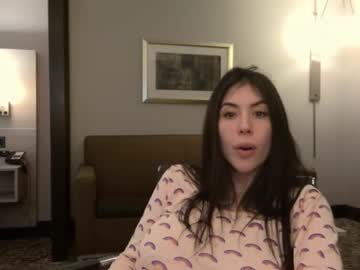 lilylustxoxo's chat room