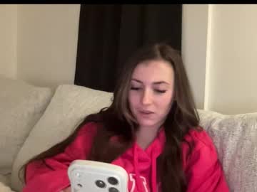 laylahlaylah1's chat room