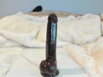 eatmygingersnapps's chat room