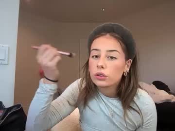 emilyparkerrr's chat room