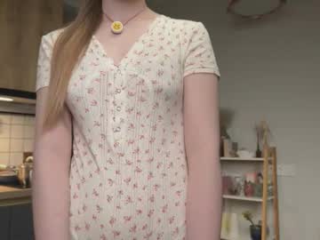 aileen__'s chat room