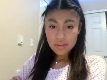 pretty_girl828687's chat room