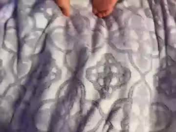 bigguylilmiss's chat room