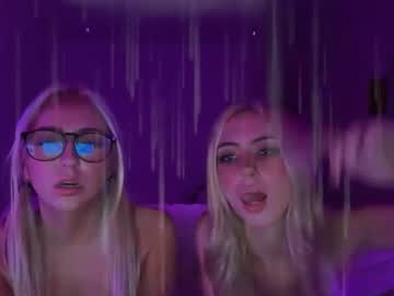 chloeros3e's chat room