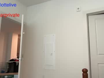 redcharlotte's chat room