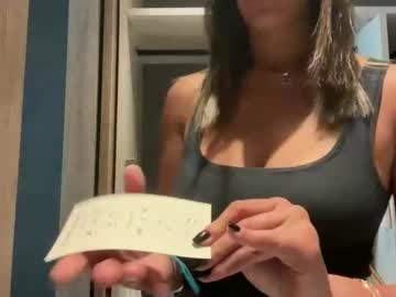 camiliakxoxo's chat room