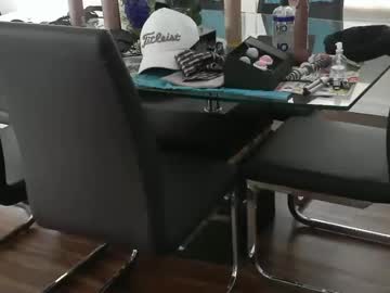 lovingcouple1969's chat room