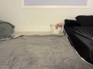 kendallmonroee's chat room