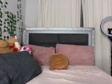 sophiasecretsx's chat room