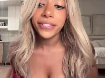 juliaabrooks's chat room