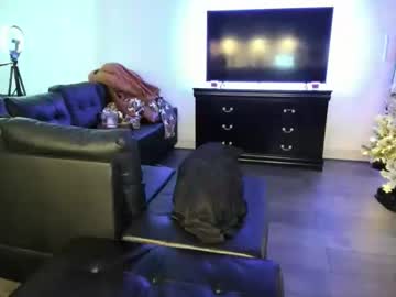 luxedollxoxo's chat room