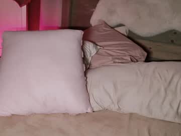 kaileeshy's chat room