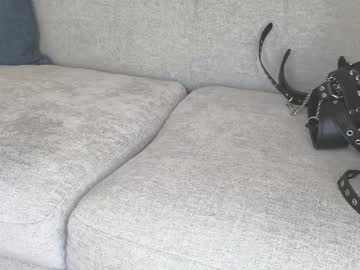 lilahxxxaxel's chat room