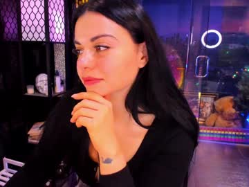 alma_pearl's chat room