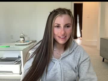 laylahlaylah1's chat room