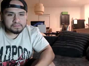 trixy79100's chat room