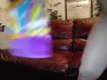 hotblondemilf1962's chat room