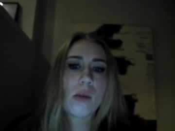 taylorxxxrae's chat room