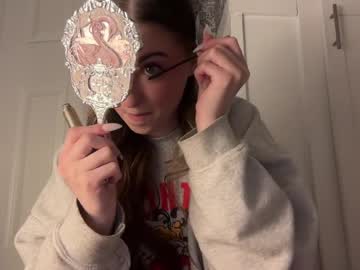 fantasyella's chat room