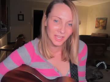 kaileeshy's chat room