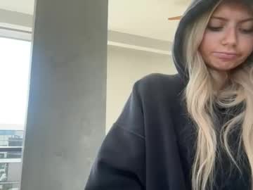 summerclarkee's chat room