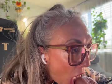 sunnie_dayz's chat room