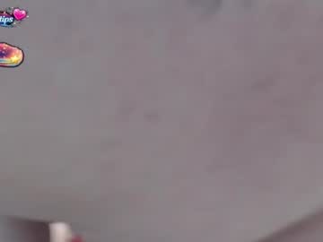 latin2north's chat room