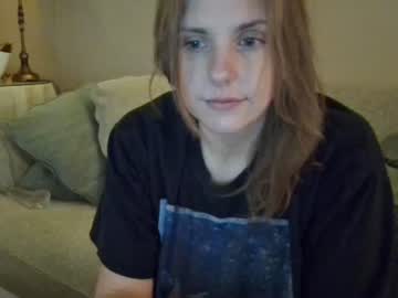 tinywithtiddies's chat room