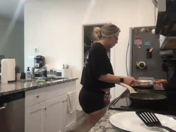 texas_blonde's chat room