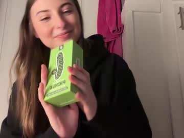 fantasyella's chat room