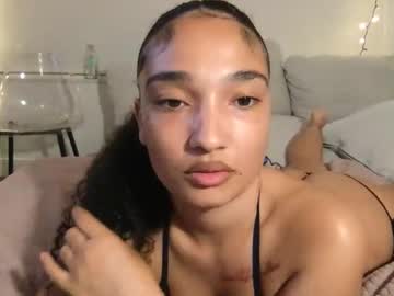 rosalinatoosexy's chat room