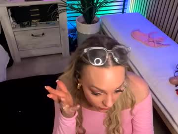 cumguzzlingskank's chat room