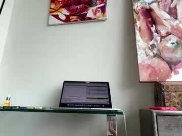 hawt_ass_milf's chat room