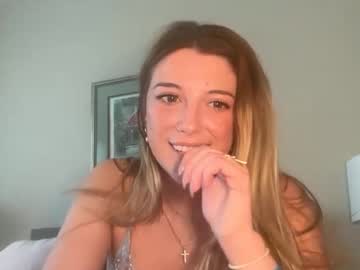 theoneandonlyava's chat room