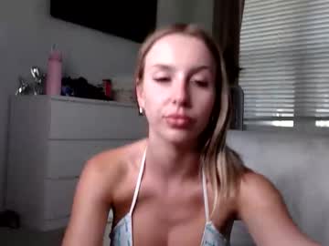 itsmealexisrae's chat room