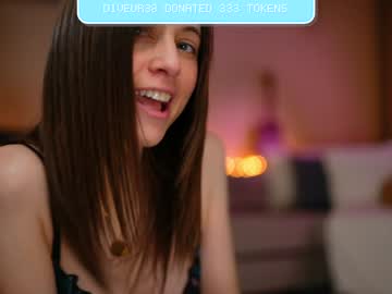 newchloe18's chat room