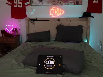 ari_lovexo's chat room